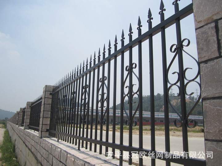 崇泽 社区围栏 小区护栏 别墅护栏 庭院围墙护栏 锌钢护栏