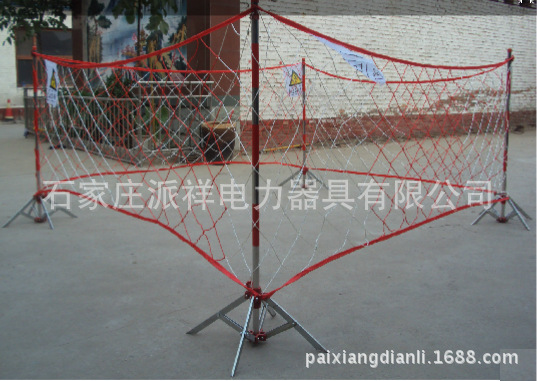 派祥涤纶电力安全围网红白相间大网孔遮拦网配围栏支架量大从优示例图3