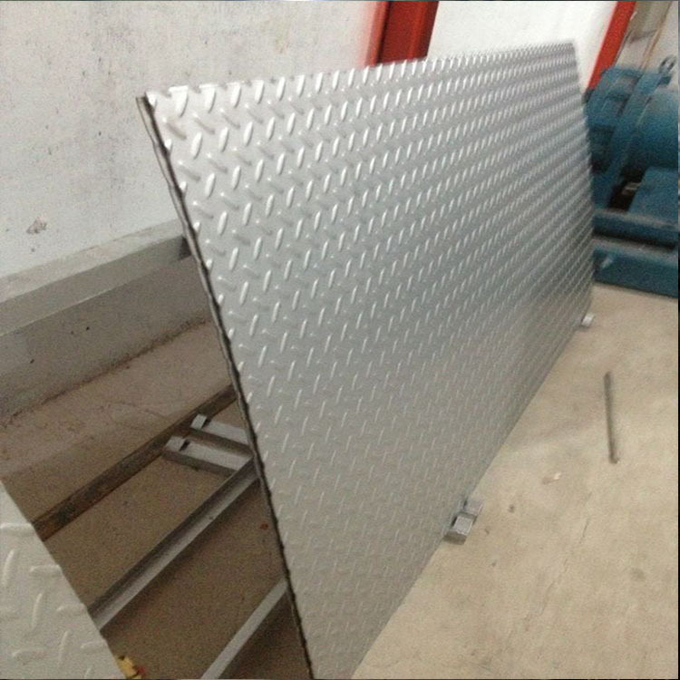 厂家供应不锈钢花纹板防滑板不锈钢冲压板质量保障规格齐全可加工示例图5