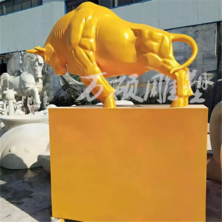 开荒牛蛮牛斗牛华尔街铜牛玻璃钢雕塑 大型广场仿真动物标志建筑示例图12
