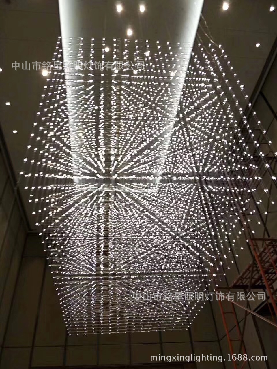 专业酒店大堂大型光立方吊灯厂家定制售楼部展厅LED光立方体灯具示例图11