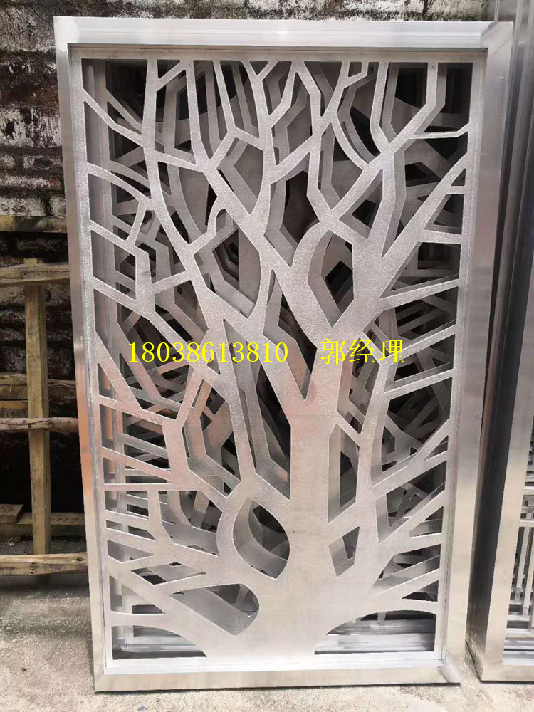 北京焊接铝窗花订做 仿木纹装饰铝窗花厂家 匠铝出品的好铝窗花建材示例图9