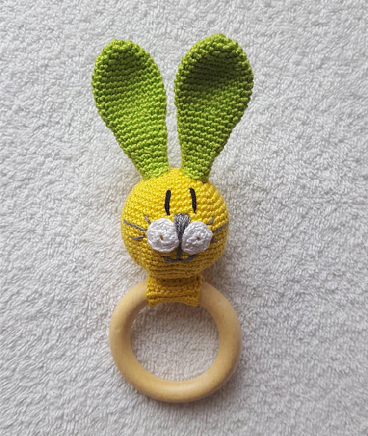婴儿车婴纯手工编织摇铃玩具儿童兔耳朵木环发声摇铃玩偶毛线玩偶示例图5