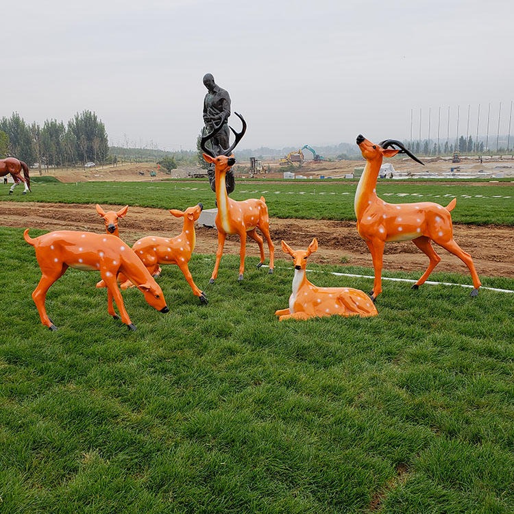 玻璃钢动物雕塑 大型仿真彩绘鹿雕塑玻璃钢户外园林景观马雕塑摆件万硕雕塑厂家