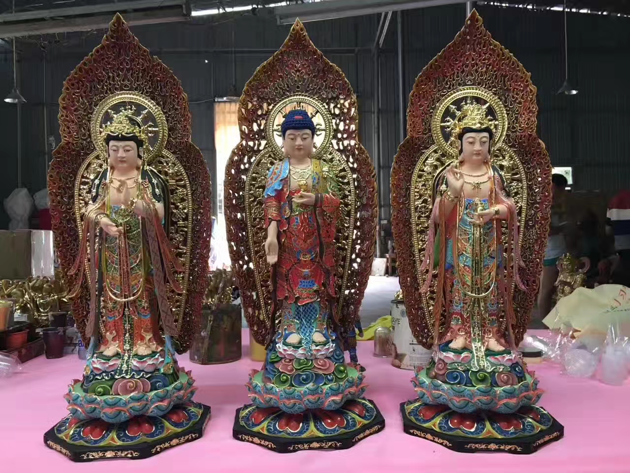佛像 优质佛像厂家订制彩绘西方三圣佛像 站像西方三圣佛像 坐像西方三圣佛像