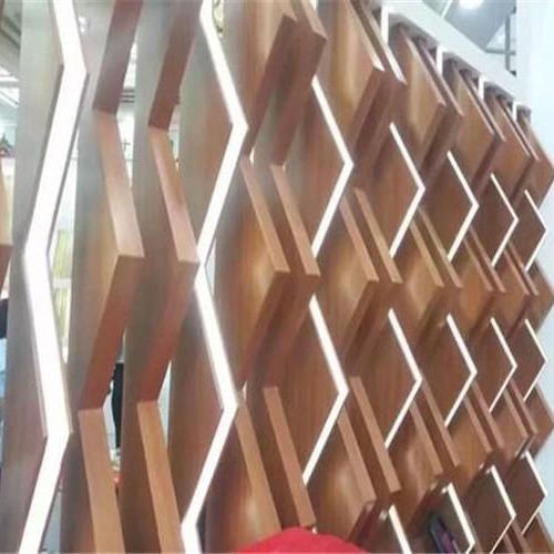 昆山市铝方通厂家直销弧形木纹铝方通-弧形波浪铝方通-弧形造型铝方通图片