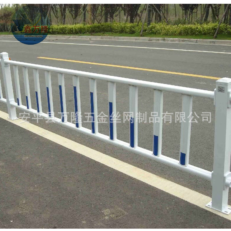 生产销售 市政护栏  道路交通隔离塑钢市政护栏  市政锌钢护栏示例图13