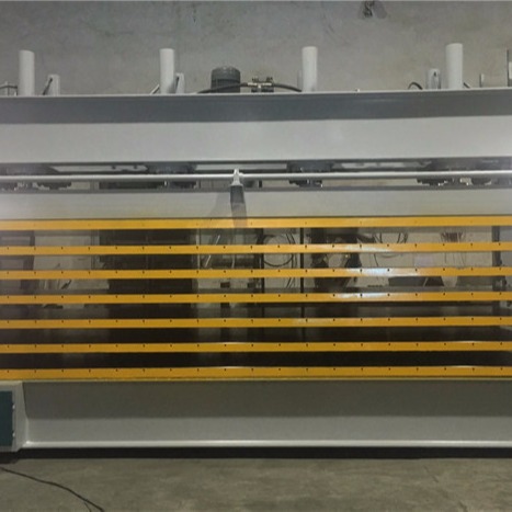 佛山亨力特厂家批发江苏靖江4.5米x1.5米x120吨聚氨酯发泡层压机