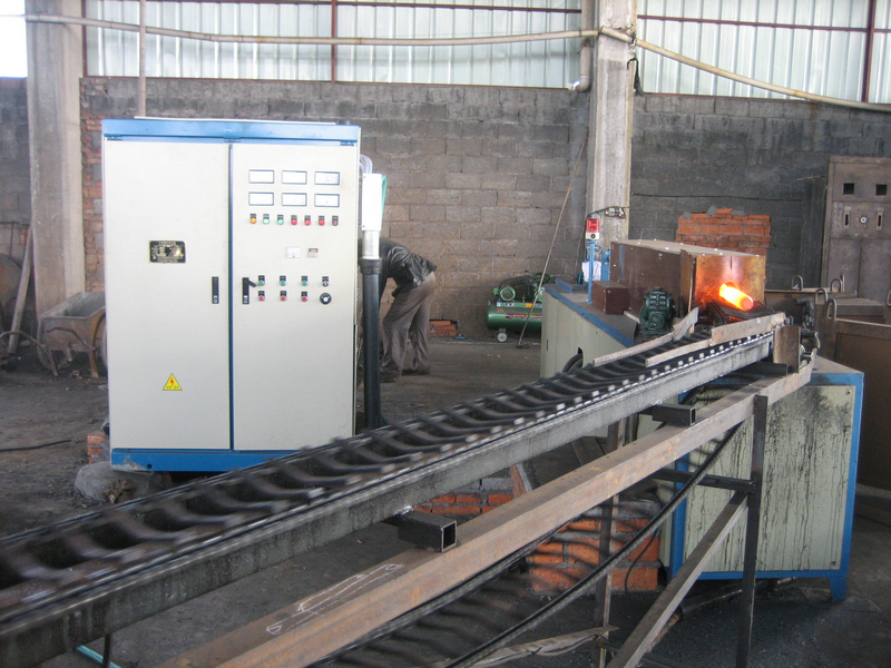 西安厂家直销400千瓦中频加热炉非标定制锻造炉非标定制