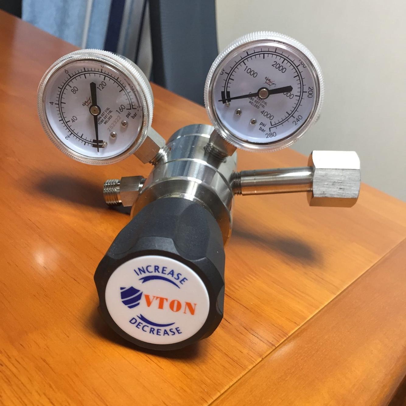 不锈钢带压力表美国威盾VTON品牌进口氢气钢瓶减压阀减压器