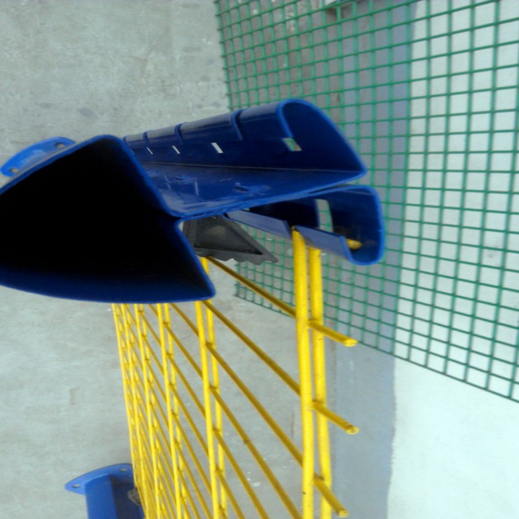框架式体育场围栏网 框架式篮球场围网 生产厂家 云蓝