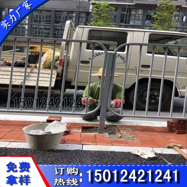市政护栏网标准规格 河源非人行道隔离栅包安装 广州甲型护栏示例图2