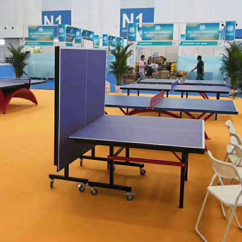 金伙伴体育设施供应折叠移动式乒乓球台  单折移动乒乓球台   室内乒乓球桌