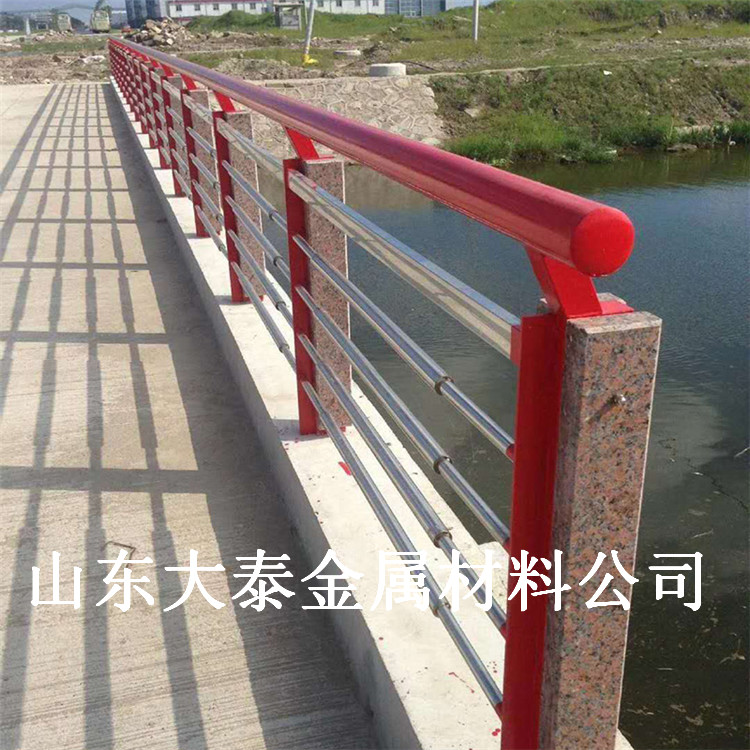 201不锈钢桥梁护栏 专业制造复合管景观道路护栏 桥梁河道景观护栏
