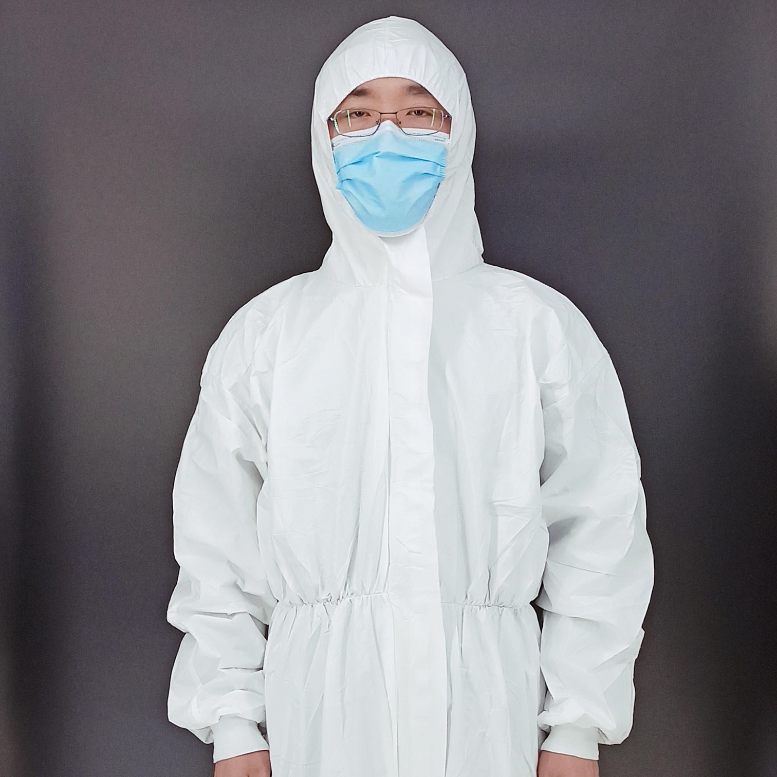 一次性防护服连体带帽全身防尘养殖场防疫隔离衣喷漆无纺布工作服-阿里巴巴