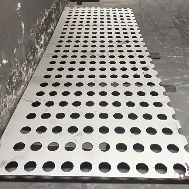 太钢不锈钢板制品 热轧板不锈钢板 304L不锈钢板 水刀切割零售