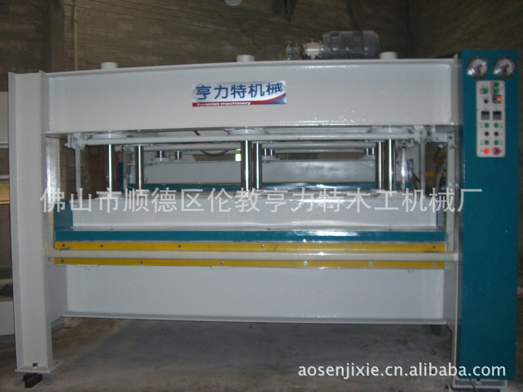 佛山亨力特2.5米x1.2米单层特殊液压热压木工机械