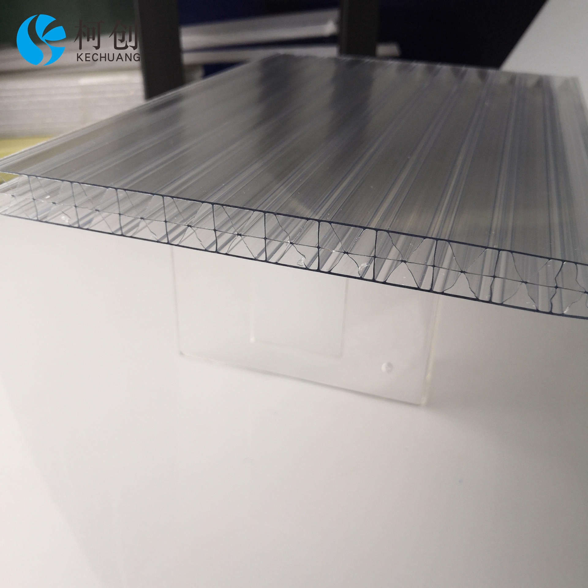 柯创厂家批发透明PC中空阳光板 隔离防护板办公隔断板车雨棚pc米字格板威海定制