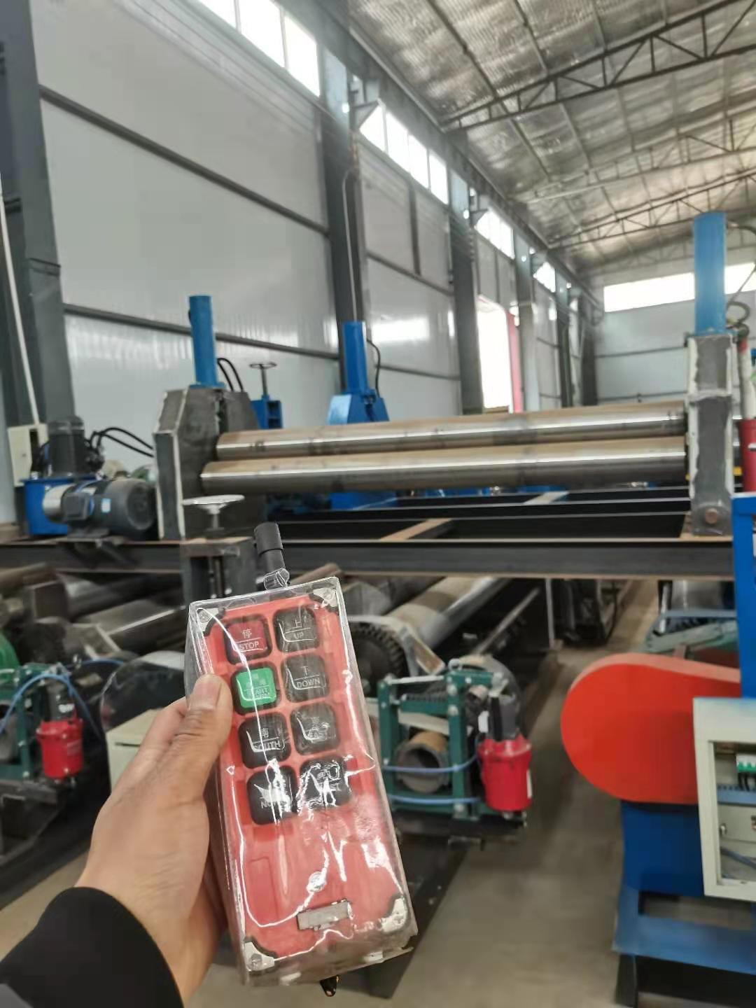 滨州半自动卷圆机20*2500生产厂家  聚维液压卷板机
