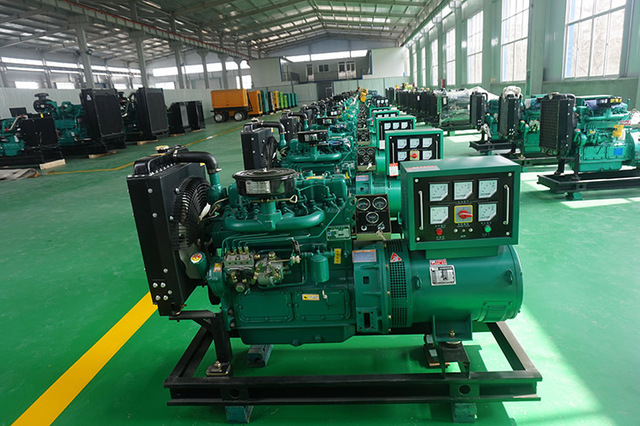 潍坊K4100D柴油机小型30KW柴油发电机组有刷全铜发电机