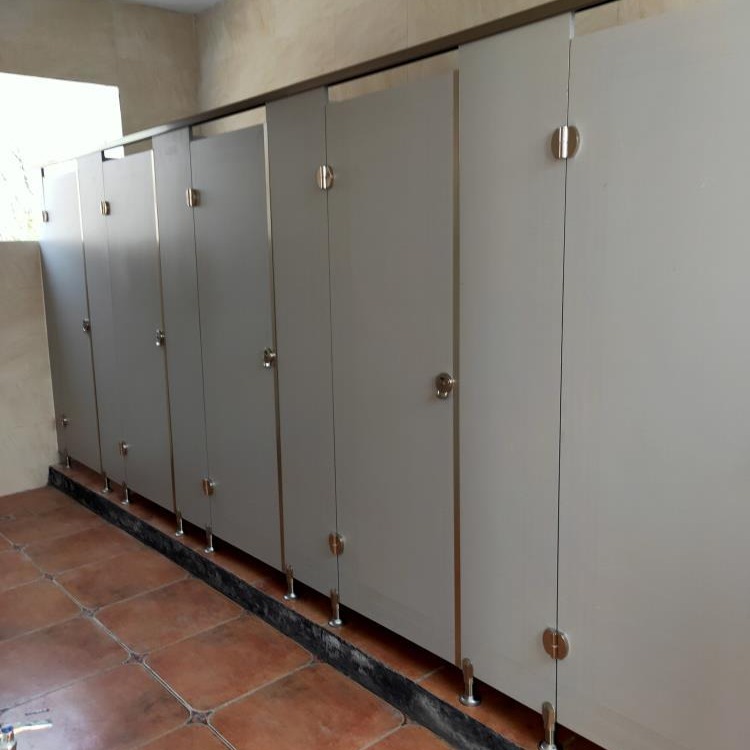 公厕厕所隔断  卫生间隔断材料  PVC空腔板淋浴间 森蒂