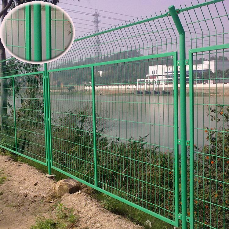 铁路道路隔离护栏网   框架护栏网生产厂家  南康市铁路防护网示例图12
