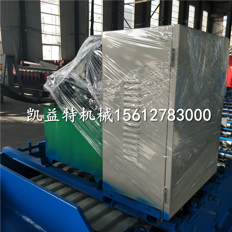 河北沧州抗风卷闸门机器卷闸门机器设备出售高质量抗风卷闸门机器