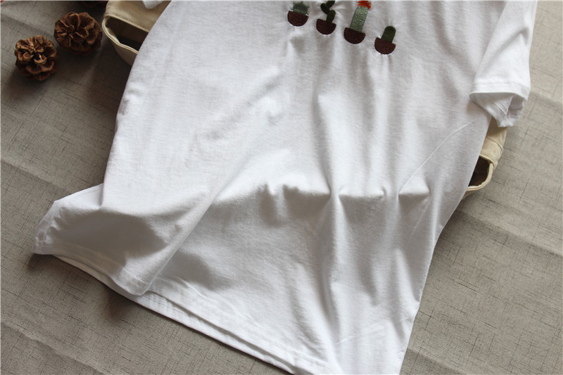 夏季新款韩版上衣　麻棉刺绣小图系列宽松短袖Ｔ恤女　批发ＢＬ示例图12
