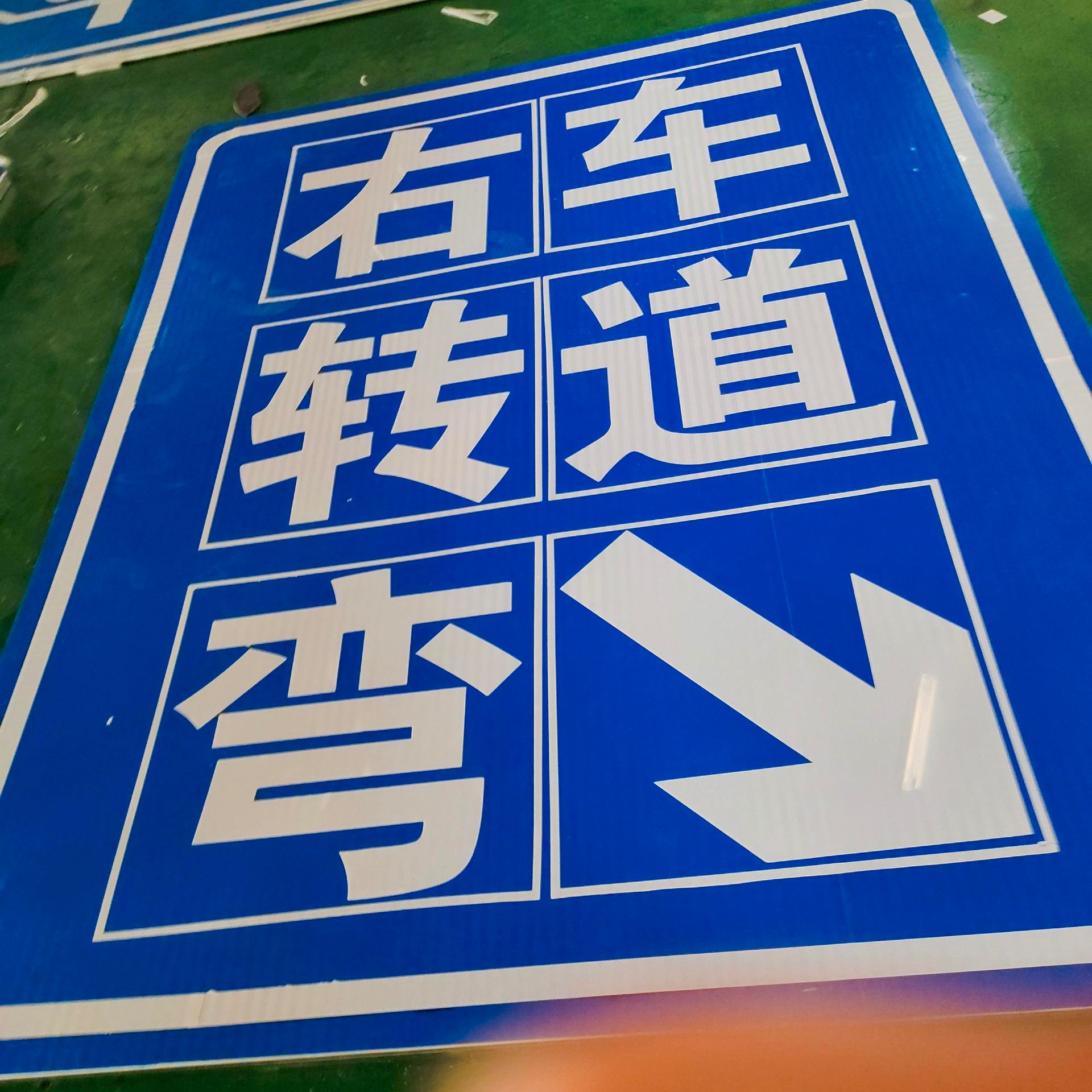 厂家生产各类交通标志牌杆 道路指示牌杆价格 风景区标识牌批发 交通安全警示牌
