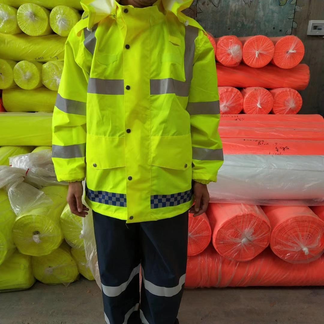 重庆厂家定制雨衣雨套    荧光绿防水工装 分体雨披批发定制印Logo