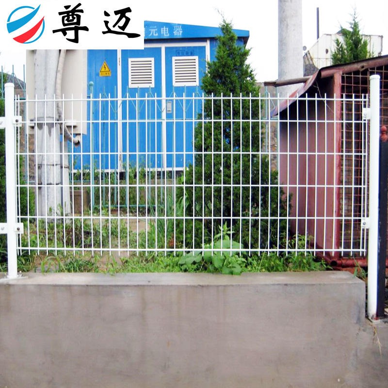 尊迈 浸塑铁丝护栏网 旅游景区隔离护栏网 公路铁丝网 公路防护栏厂家