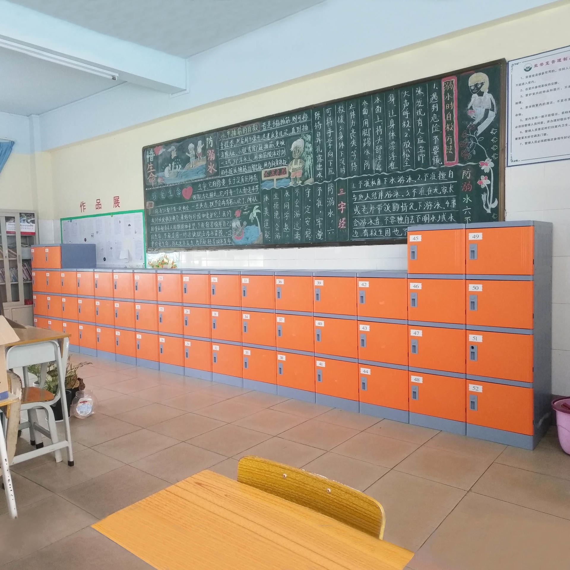 广东厂家直销校园教室塑料学生柜 环保无甲醛abs电子塑料书包柜 好柜子品牌