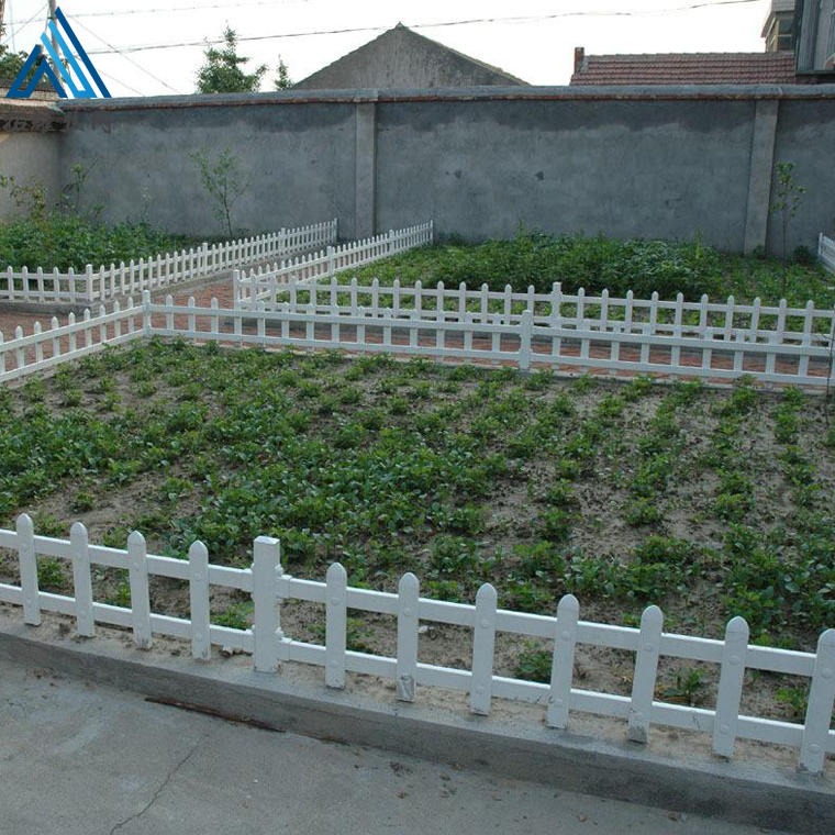 拓耀现货供应，草坪塑钢围栏，pvc花园栅栏