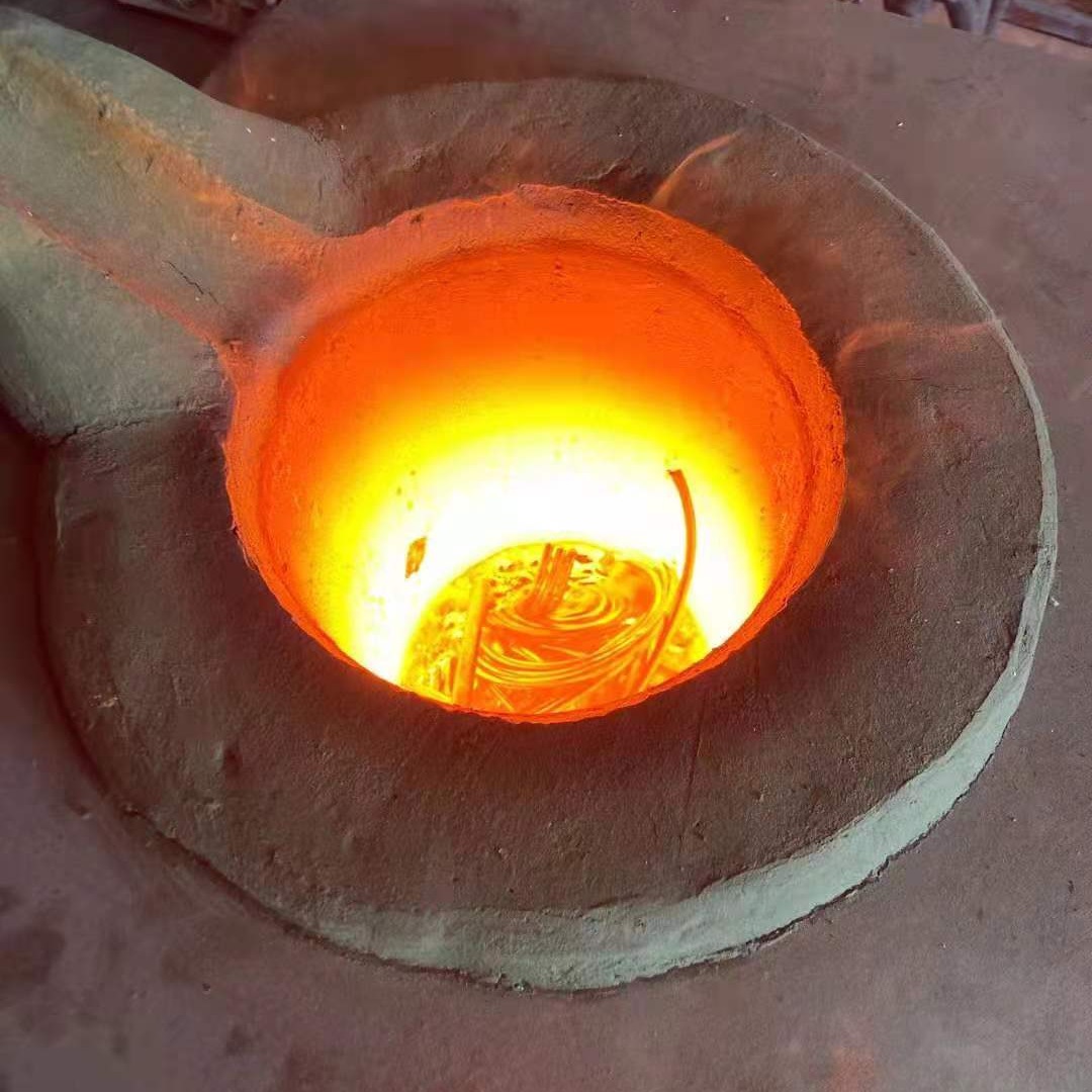 熔炼炉生产厂家 镀锌熔炉 废旧金属提纯熔炉 废铜熔炉 中频熔炼炉图片