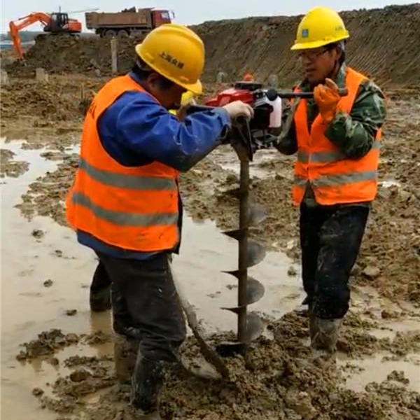 淮南管桩清理泥巴机 挖桩孔芯泥土机 掏桩取土机内径300