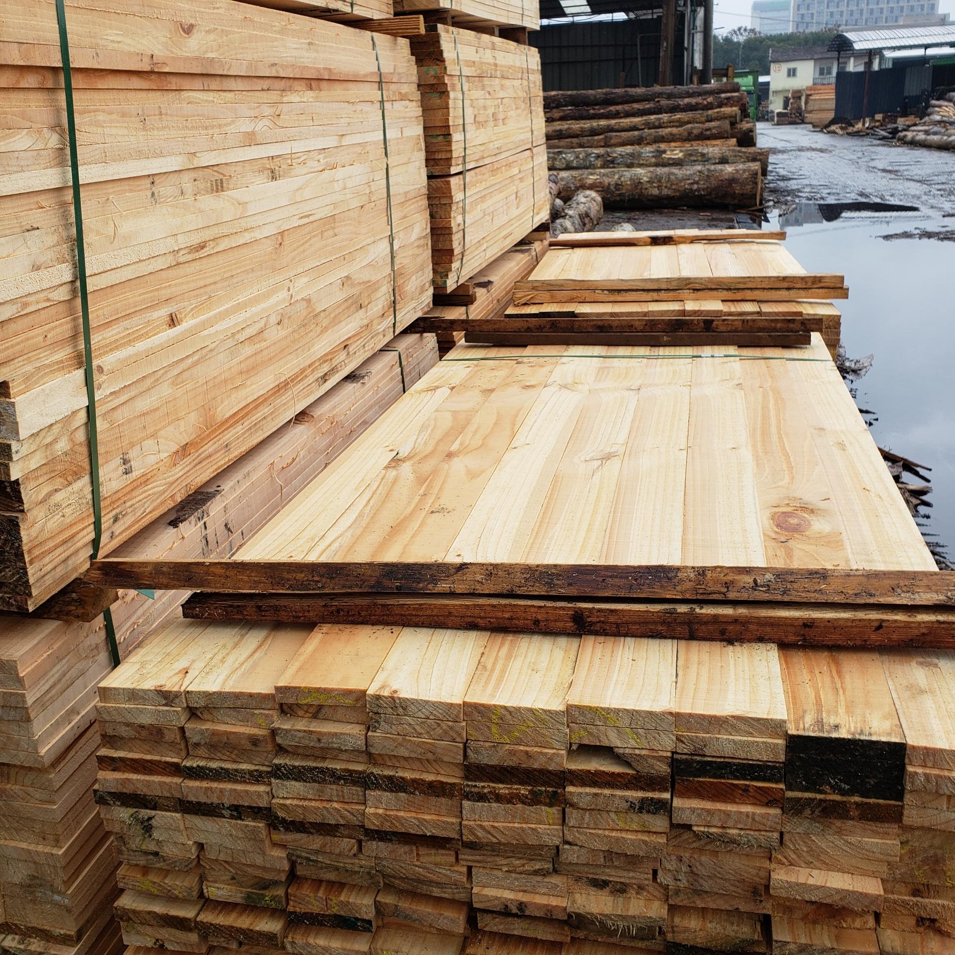 邦皓厂家 批发 松松木板 木条木方大量加工