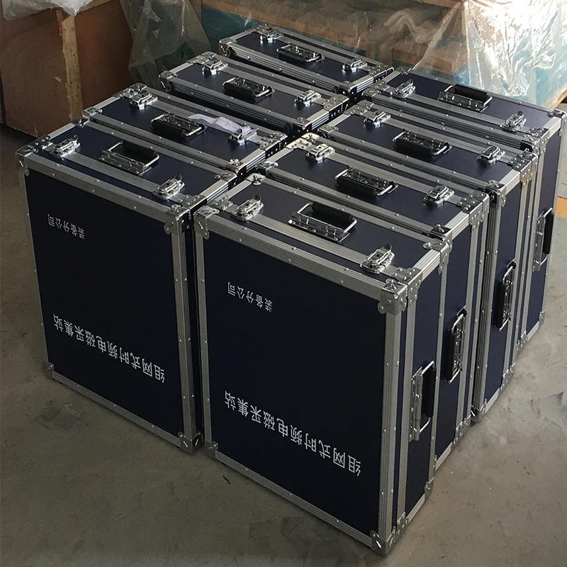 西安仪器外包装箱定做 教学仪器箱 铝箱工具箱加工产品展示铝箱 金属包装箱 元器件仪器箱  拉杆航空箱 20年品质图片