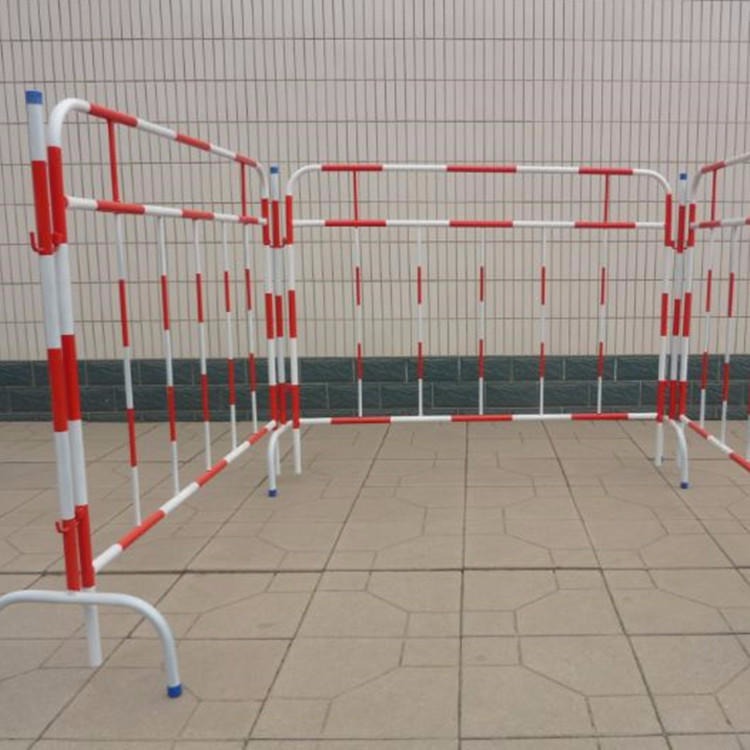 新式铁马反光膜安全护栏 WL-YW 英威 铁质红白色围栏1.2米