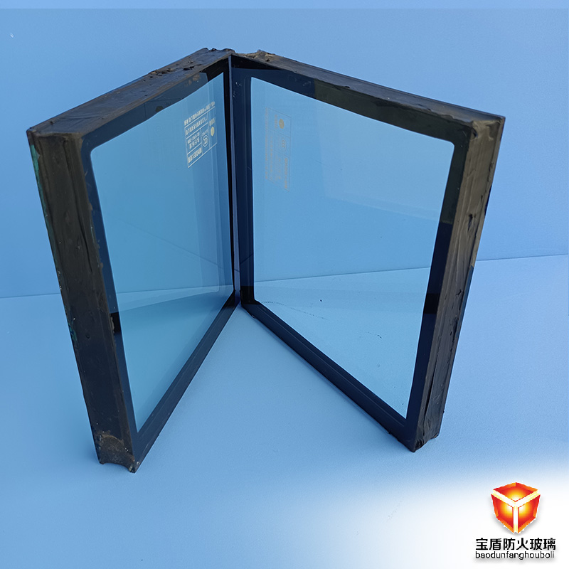 广东宝盾厂家纳米硅防火玻璃用在钢质防火窗玻璃防火隔断上不起气泡不发黄