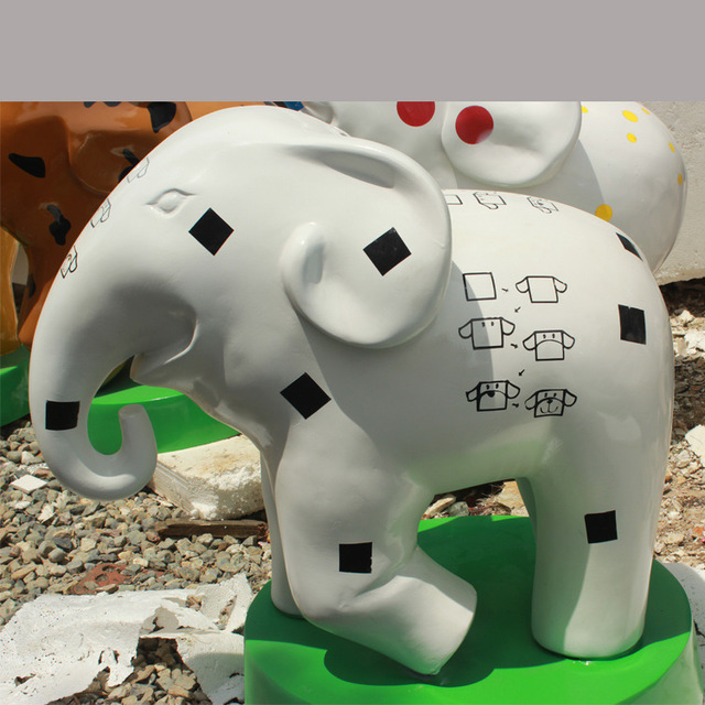 厂家批量定制主题活动玻璃钢卡通雕塑展 各类彩绘雕塑摆件大小象