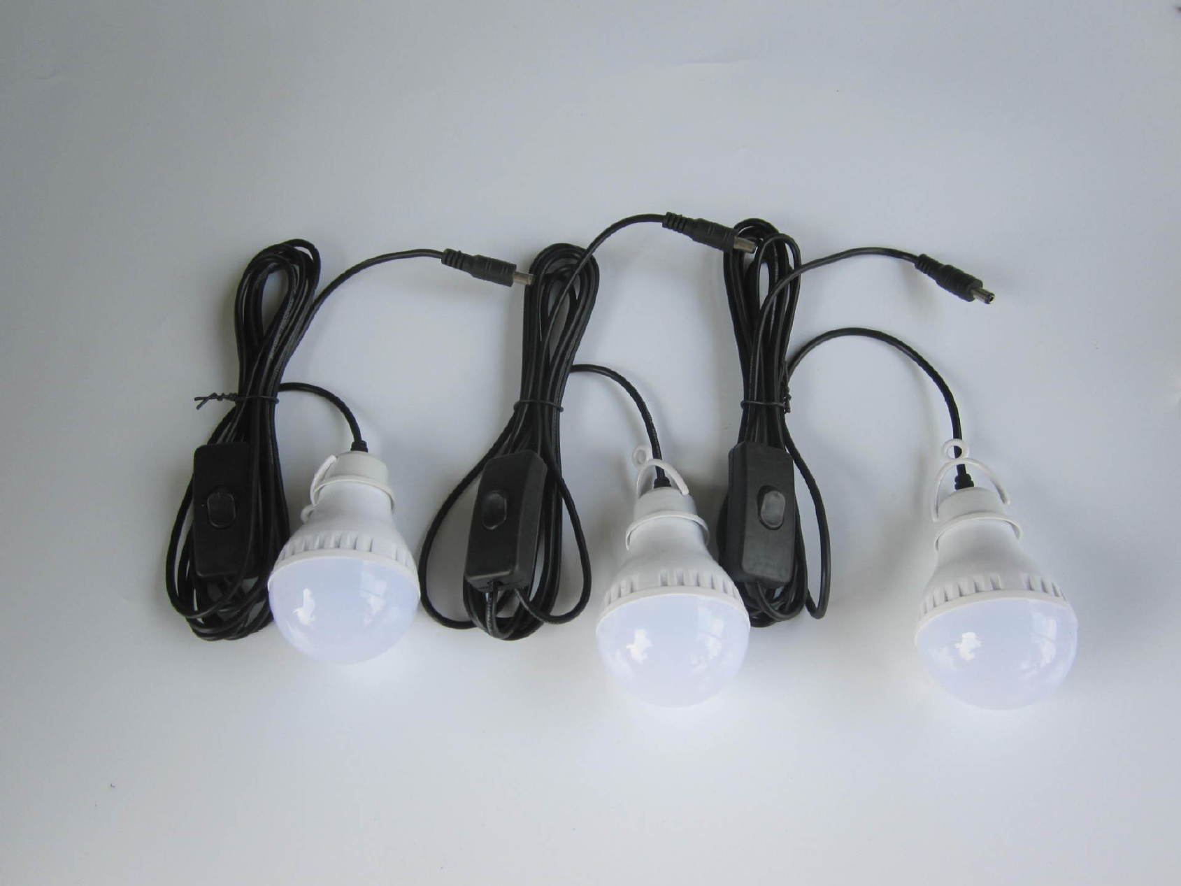 热销一拖三太阳能直流系统家用户外发电LED灯手提灯USB充电电源示例图27