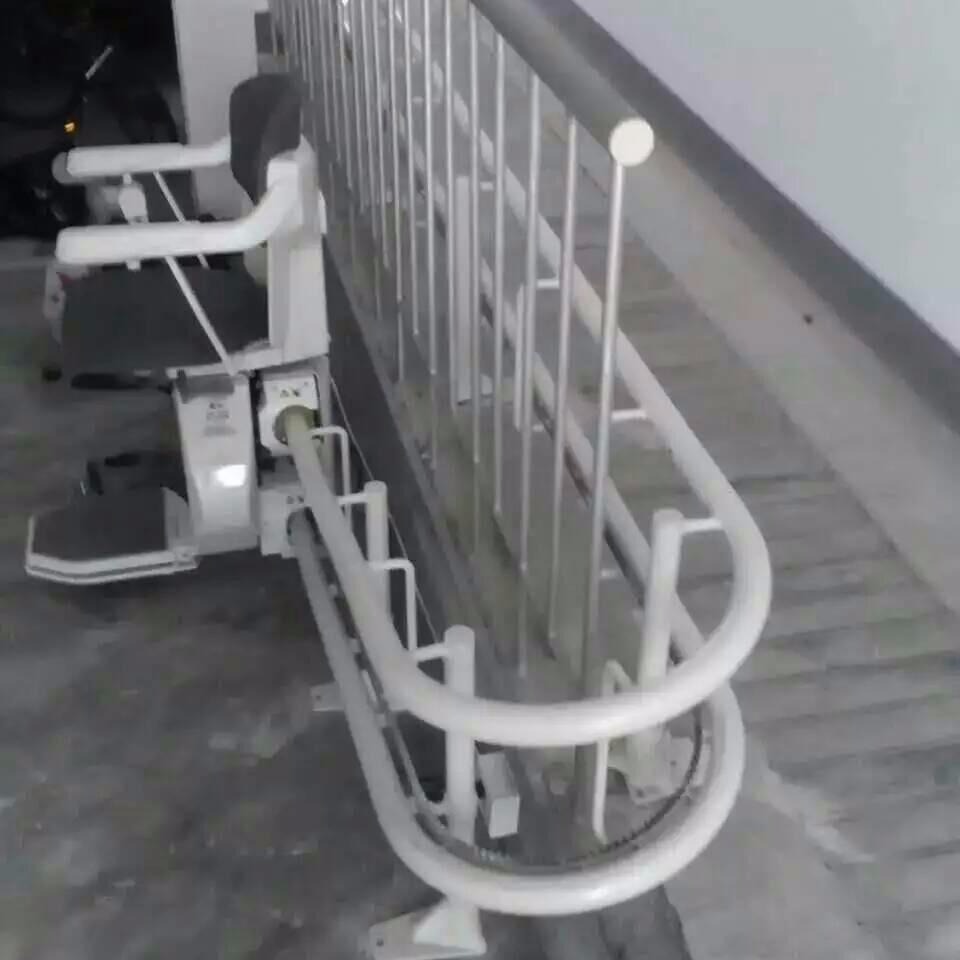 湖南 广西供应轨道式电动升降椅 智能充电座椅电梯 敬老院座椅式电梯启运销售