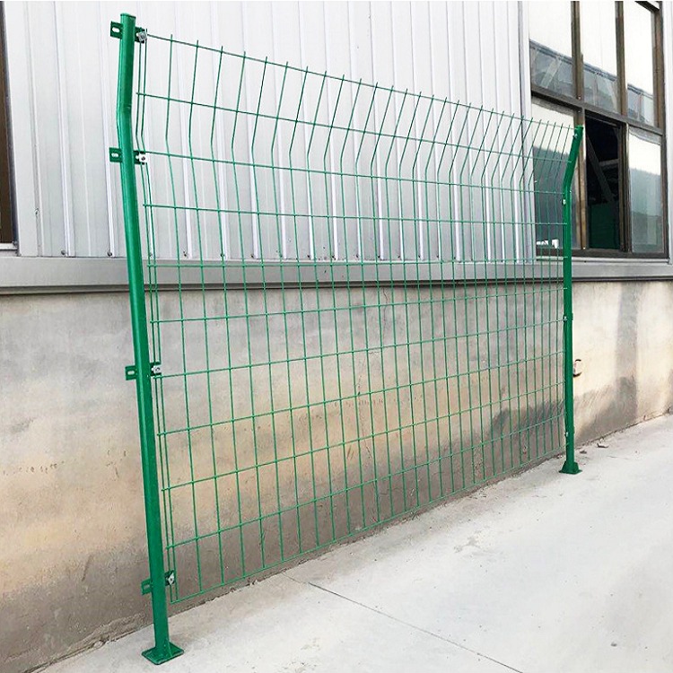 双边丝护栏网 德兰优质双边丝围栏 圈地防护网