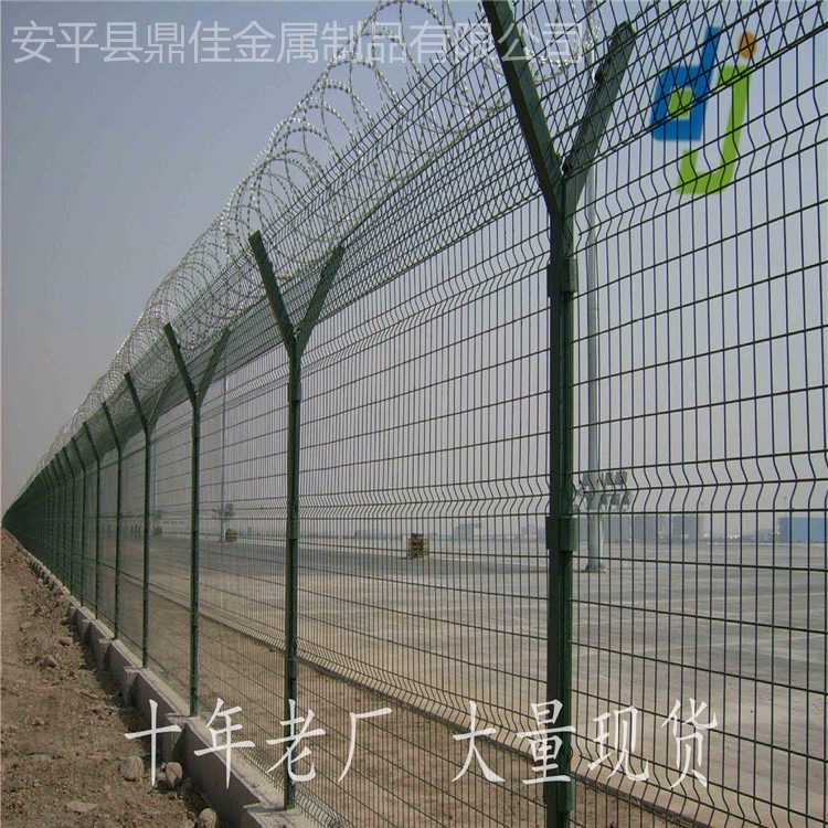 机场护栏网 养鸡护栏网价格 护栏围栏厂家 铁丝网围栏厂家 实力厂家 国标质量