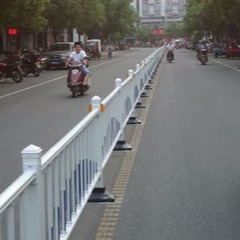 现货供应市政护栏 锌钢道路护栏 异型管交通护栏 交通隔离护栏