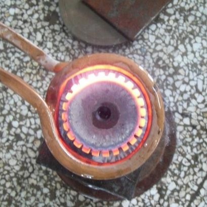 盈磁 中频淬火设备 中频感应加热设备 圆钢铜棒不锈钢钢棒管道加热设备图片
