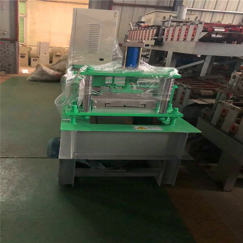 泰安800彩钢琉璃瓦压瓦机生产厂家  中强压瓦机 琉璃瓦压瓦机