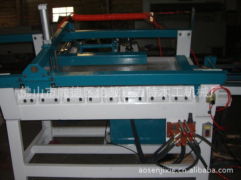 佛山亨力特供应三层120吨液压铝蜂窝板热压机示例图9