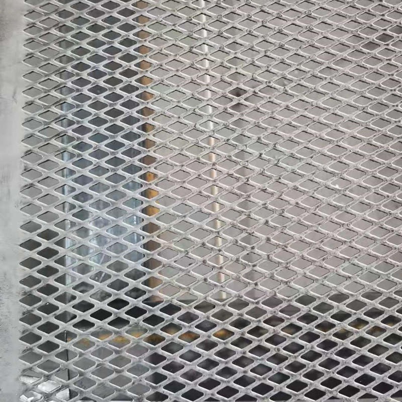 不锈钢冲孔板网 装饰幕墙钢板网 不锈钢过滤筛网网架 304材质亚奇定制图片
