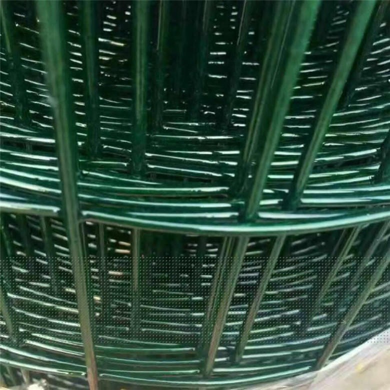荷兰网厂家供应果园养殖绿色铁丝网围栏 波浪形养殖场防护护栏网